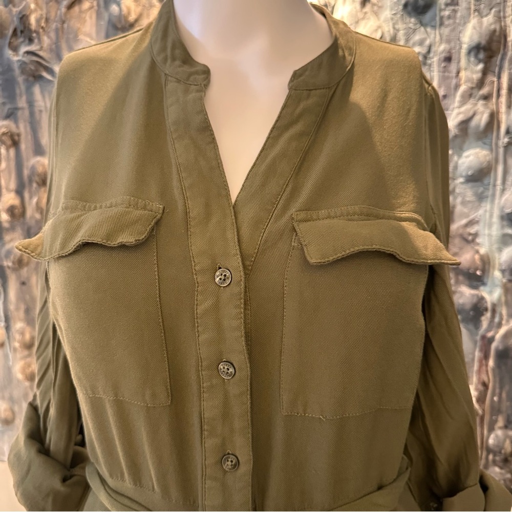 ⭐️ Guess XS Olive Rayon High-Low Shirt Dress *belt loops need repair - Picture 8 of 15